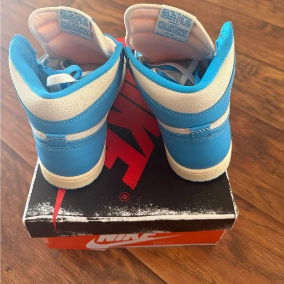 Hightop Dunks - Picture 6 of 8